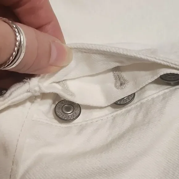 Abercrombie & Fitch Ames Low Rise Slim Destroyed Boyfriend White Jeans - Picture 7 of 9